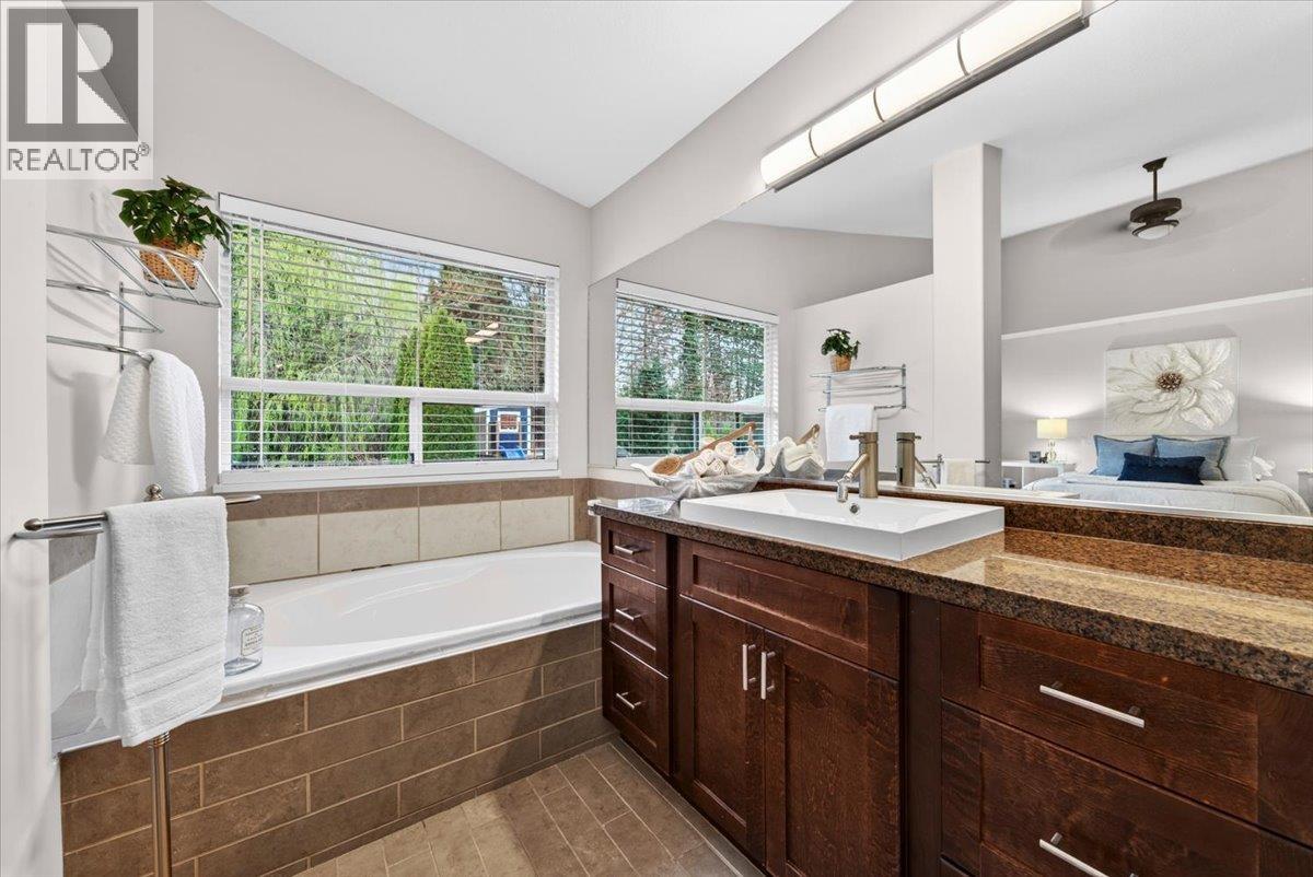 1422 Hockaday Street, Coquitlam, British Columbia  V3E 2X9 - Photo 15 - R3123152