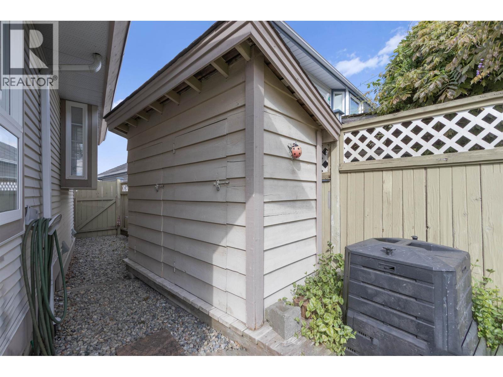 19658 Cedar Lane, Pitt Meadows, British Columbia  V3Y 2E4 - Photo 35 - R3123165
