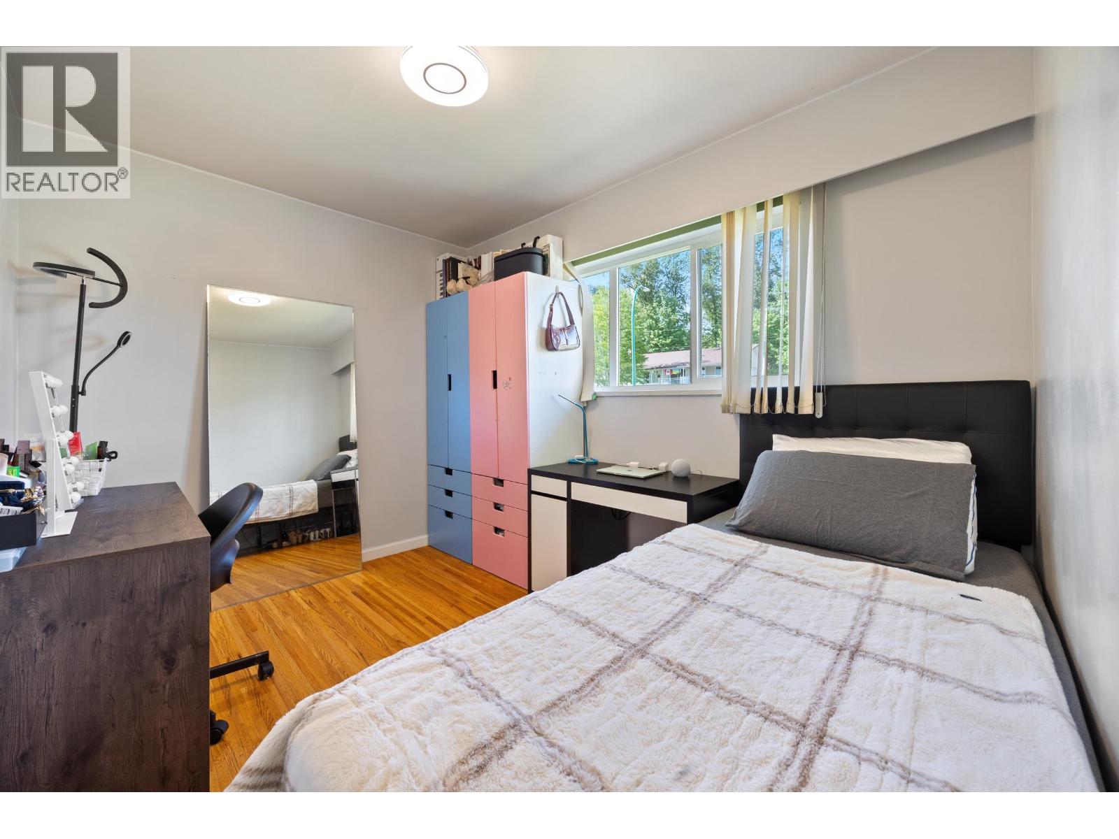 6890 Hycrest Drive, Burnaby, British Columbia  V5B 2X2 - Photo 17 - R3123178