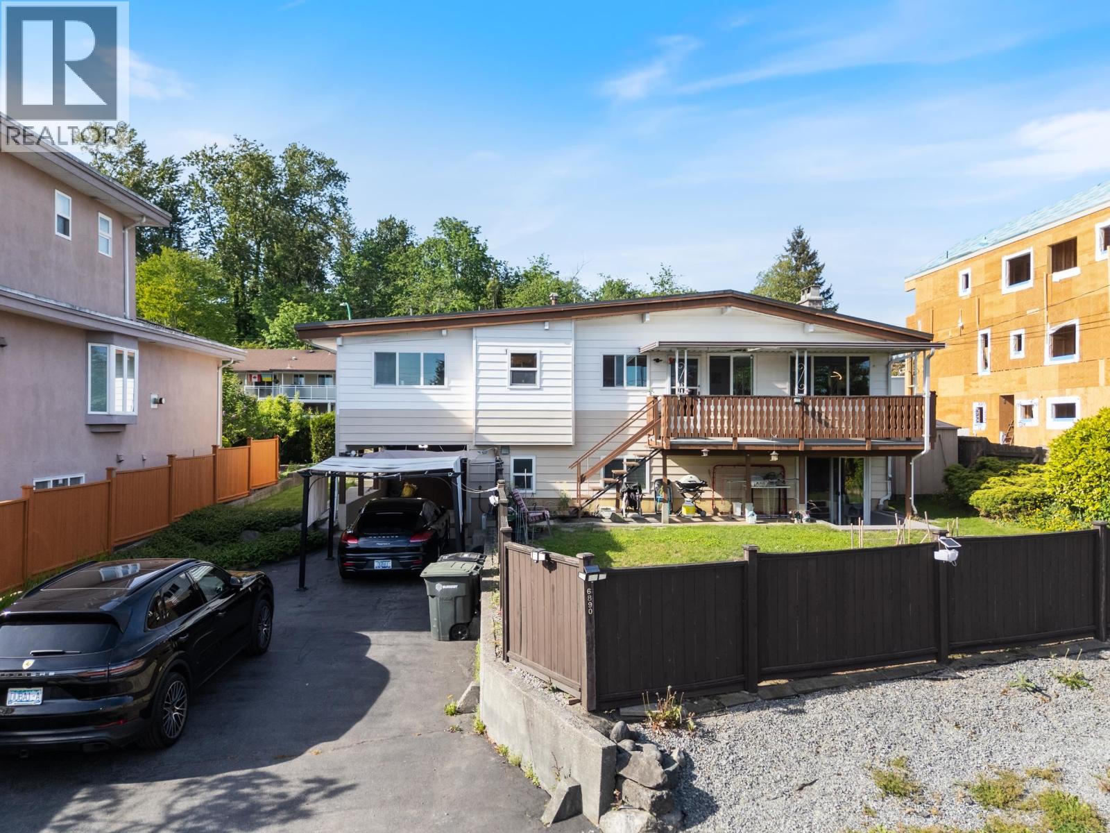 6890 Hycrest Drive, Burnaby, British Columbia  V5B 2X2 - Photo 34 - R3123178