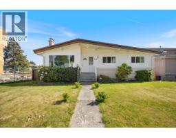 6890 HYCREST DRIVE, Burnaby, British Columbia