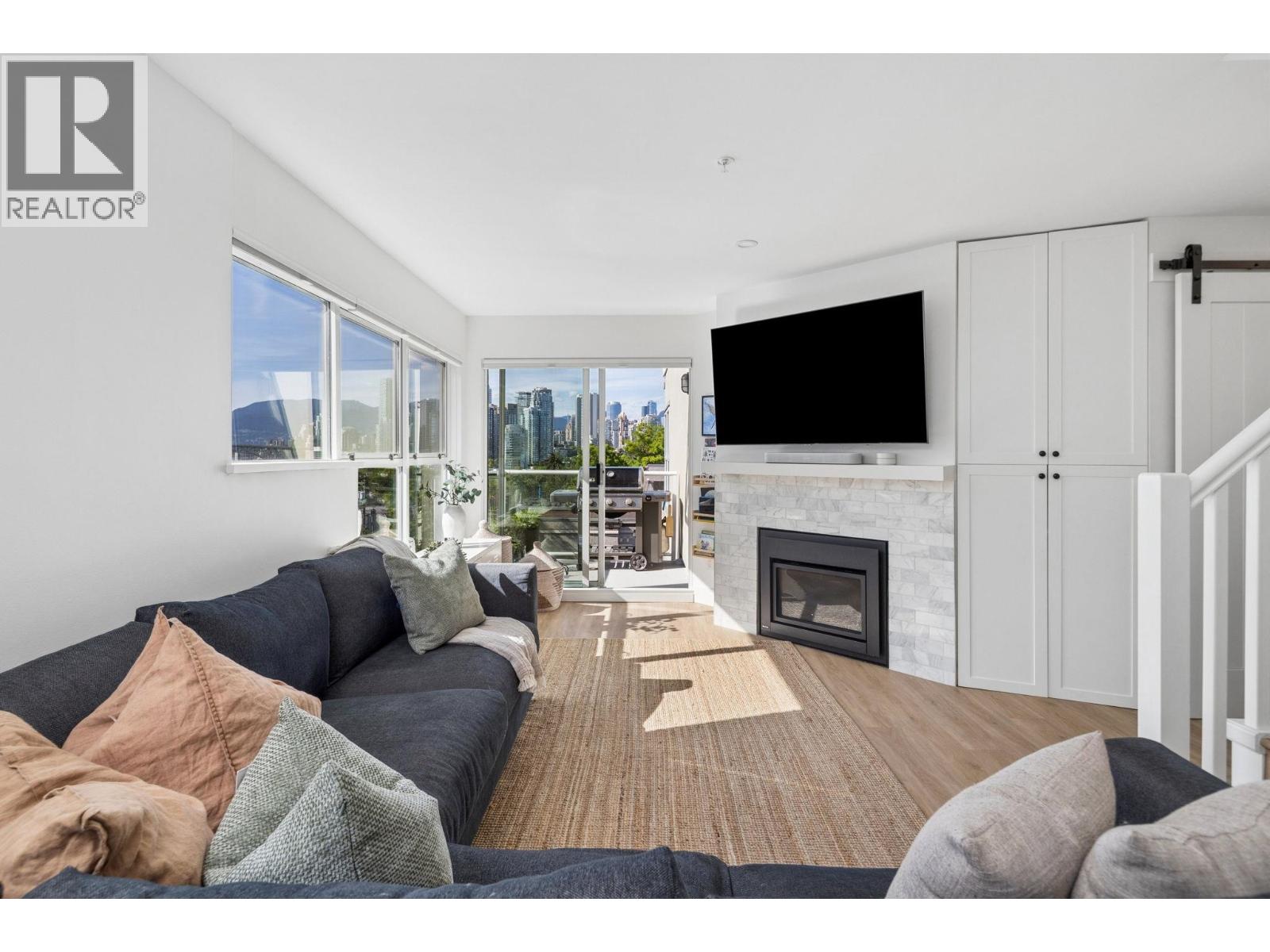 103 933 West 8th Avenue, Vancouver, British Columbia  V5Z 1E4 - Photo 3 - R3122772