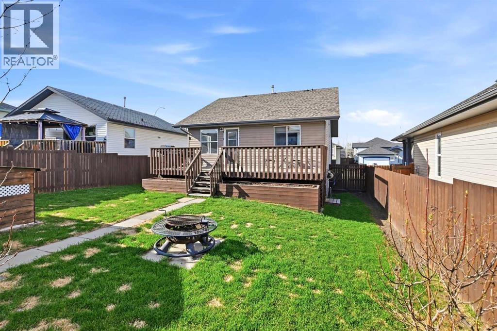 5807 44 Avenue, Rocky Mountain House, Alberta  T4T 0A1 - Photo 3 - A2283482