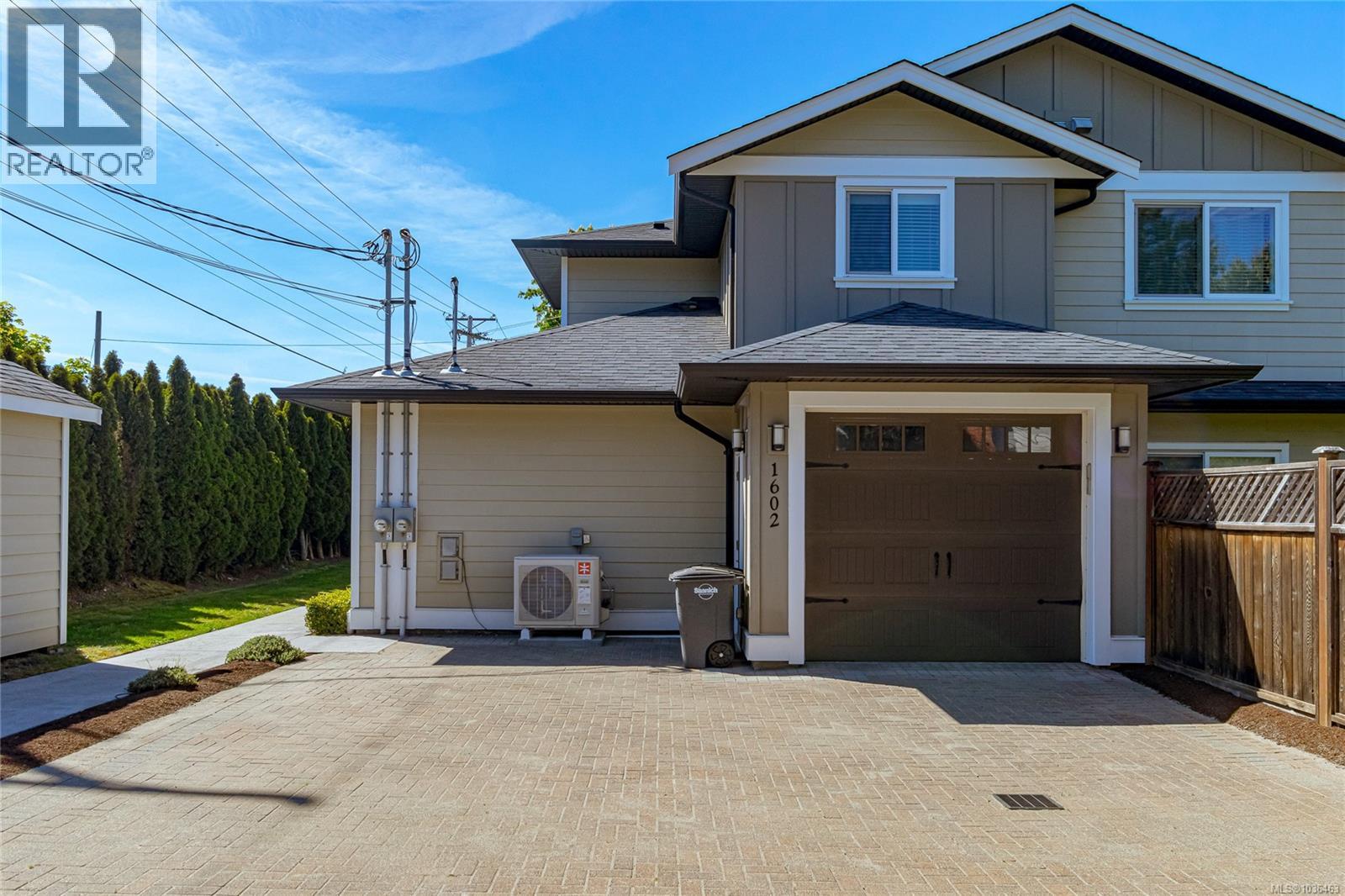 1602 Kenmore Rd, Saanich, British Columbia  V8N 2E4 - Photo 4 - 1036463