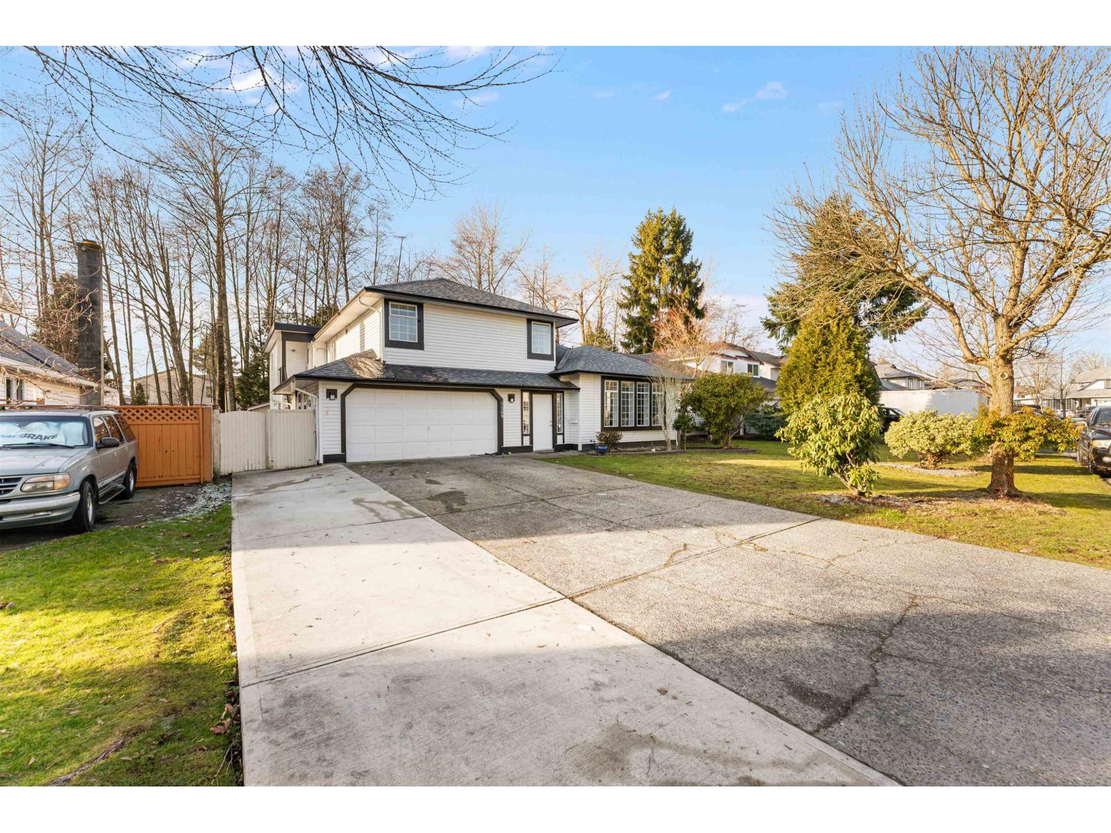 7309 123 Street, Surrey, British Columbia  V3W 9J2 - Photo 1 - R3123211