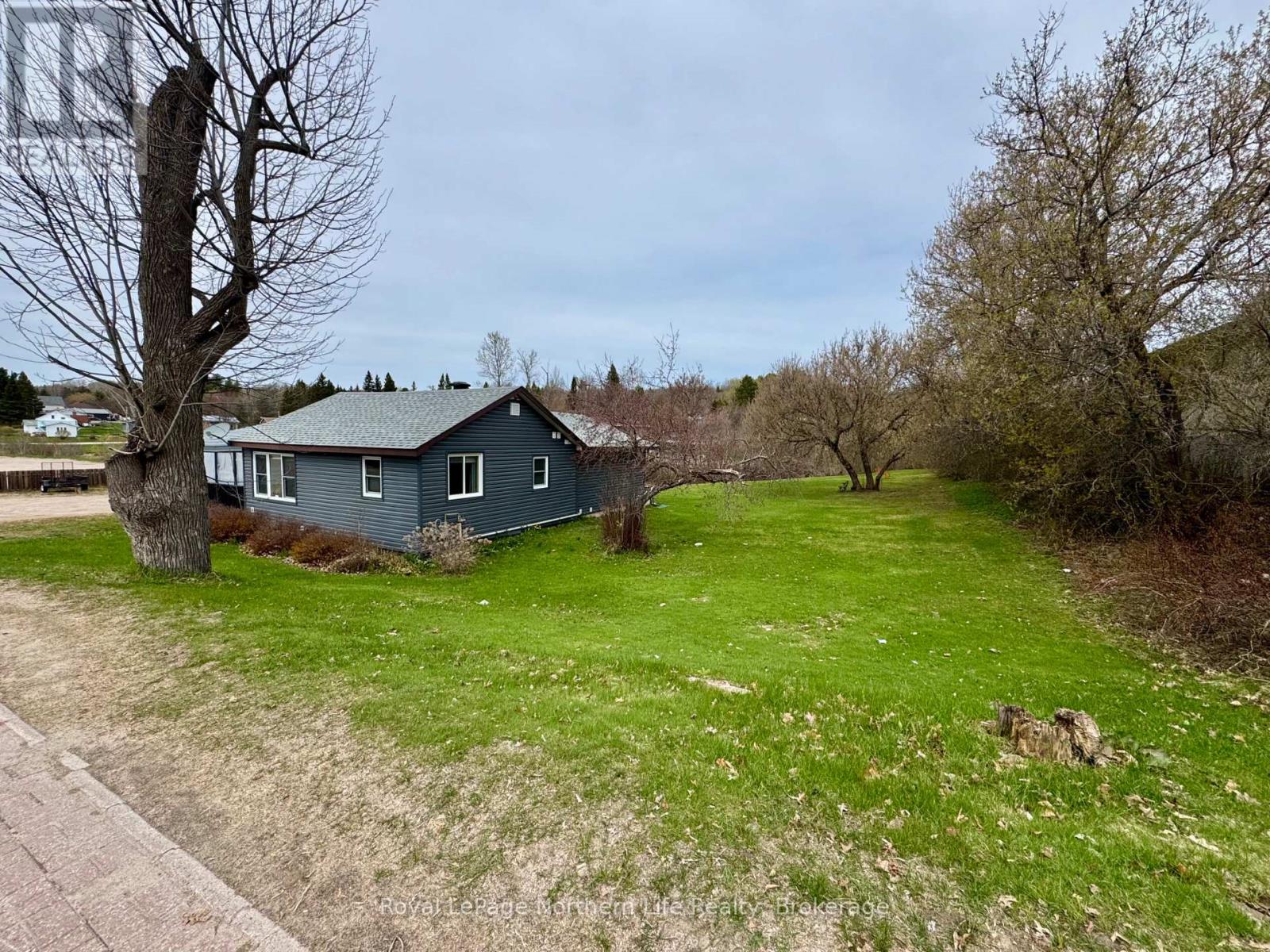 440 Main Street, Powassan, Ontario  P0H 1Z0 - Photo 20 - X13123294