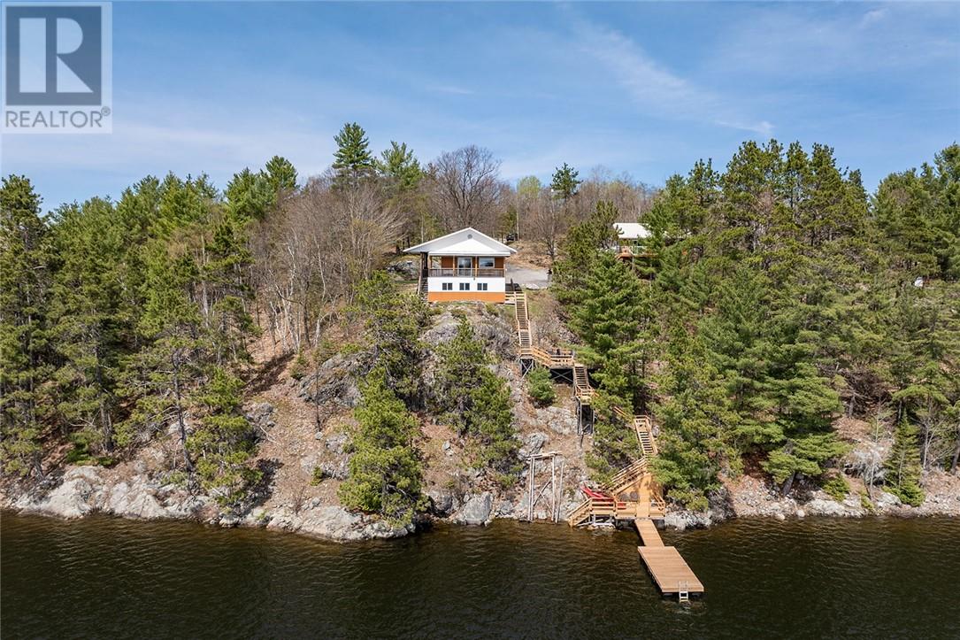 475 Waterfalls Road, Walford, Ontario