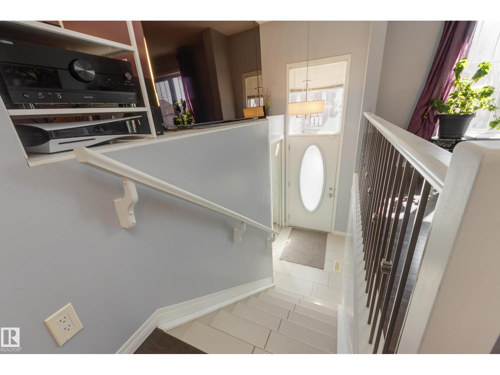4908 Terwillegar Cm Nw, Edmonton, Alberta  T6R 0S3 - Photo 5 - E4487424