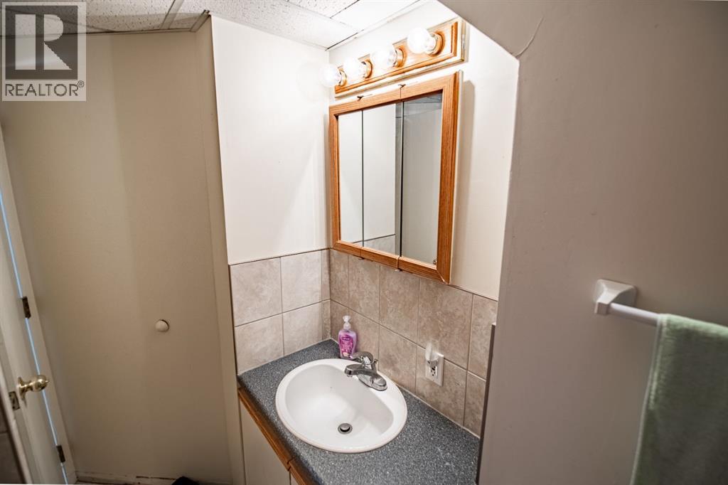 3505 45 Avenue, Red Deer, Alberta  T4N 3K7 - Photo 40 - A2301803