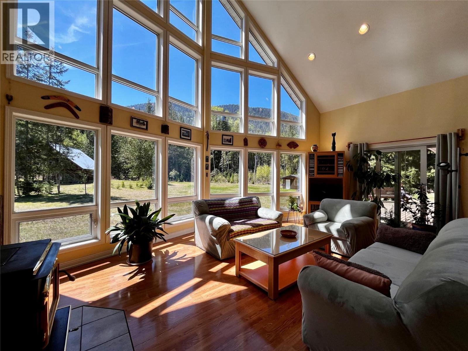 390 Silver Queen Road, Burton, British Columbia  V0G 1R0 - Photo 8 - 10386687