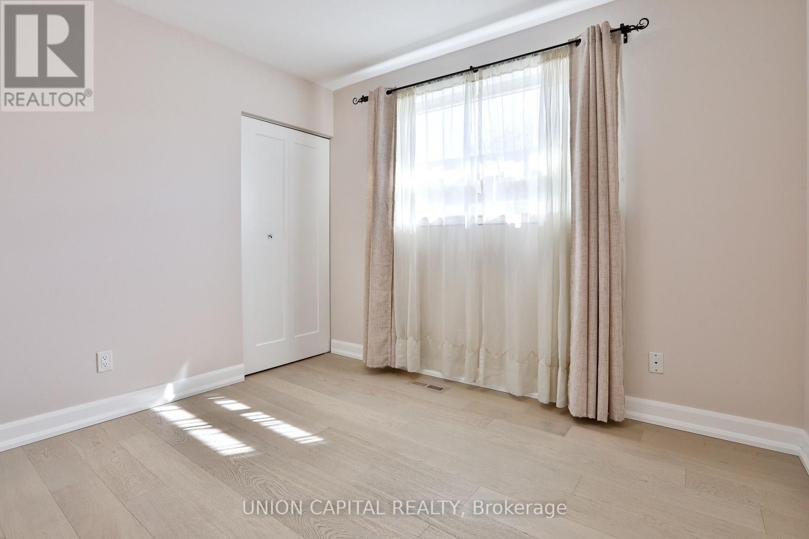 Main - 168 Old Sheppard Avenue, Toronto, Ontario  M2J 3L9 - Photo 17 - C13123244