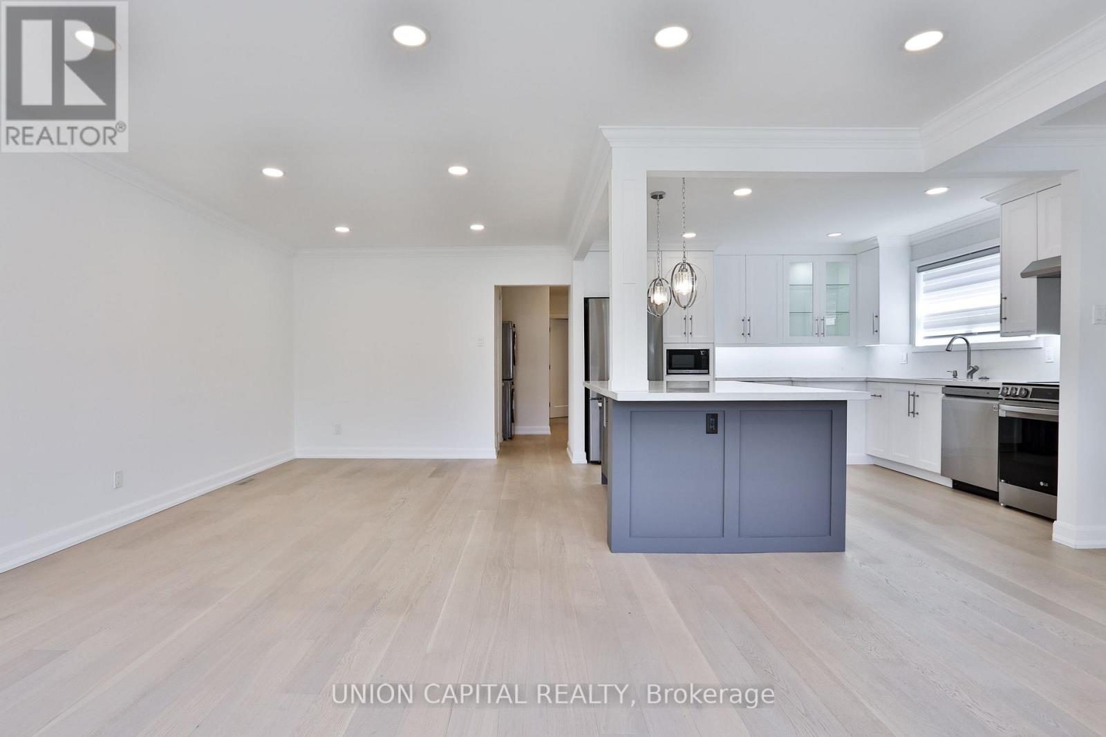 Main - 168 Old Sheppard Avenue, Toronto, Ontario  M2J 3L9 - Photo 8 - C13123244