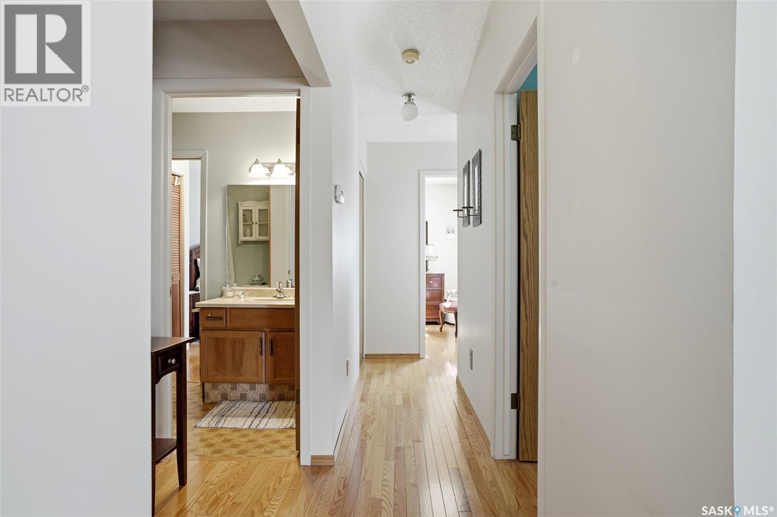 2750 Meadow Lane E, Regina, Saskatchewan  S4V 1L6 - Photo 13 - SK035851