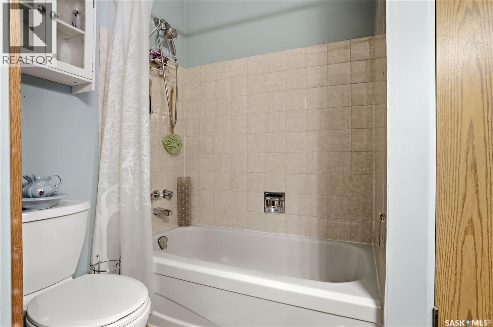 2750 Meadow Lane E, Regina, Saskatchewan  S4V 1L6 - Photo 19 - SK035851