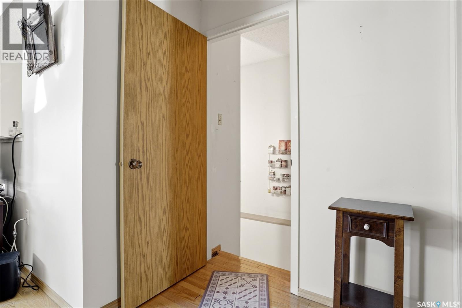 2750 Meadow Lane E, Regina, Saskatchewan  S4V 1L6 - Photo 22 - SK035851