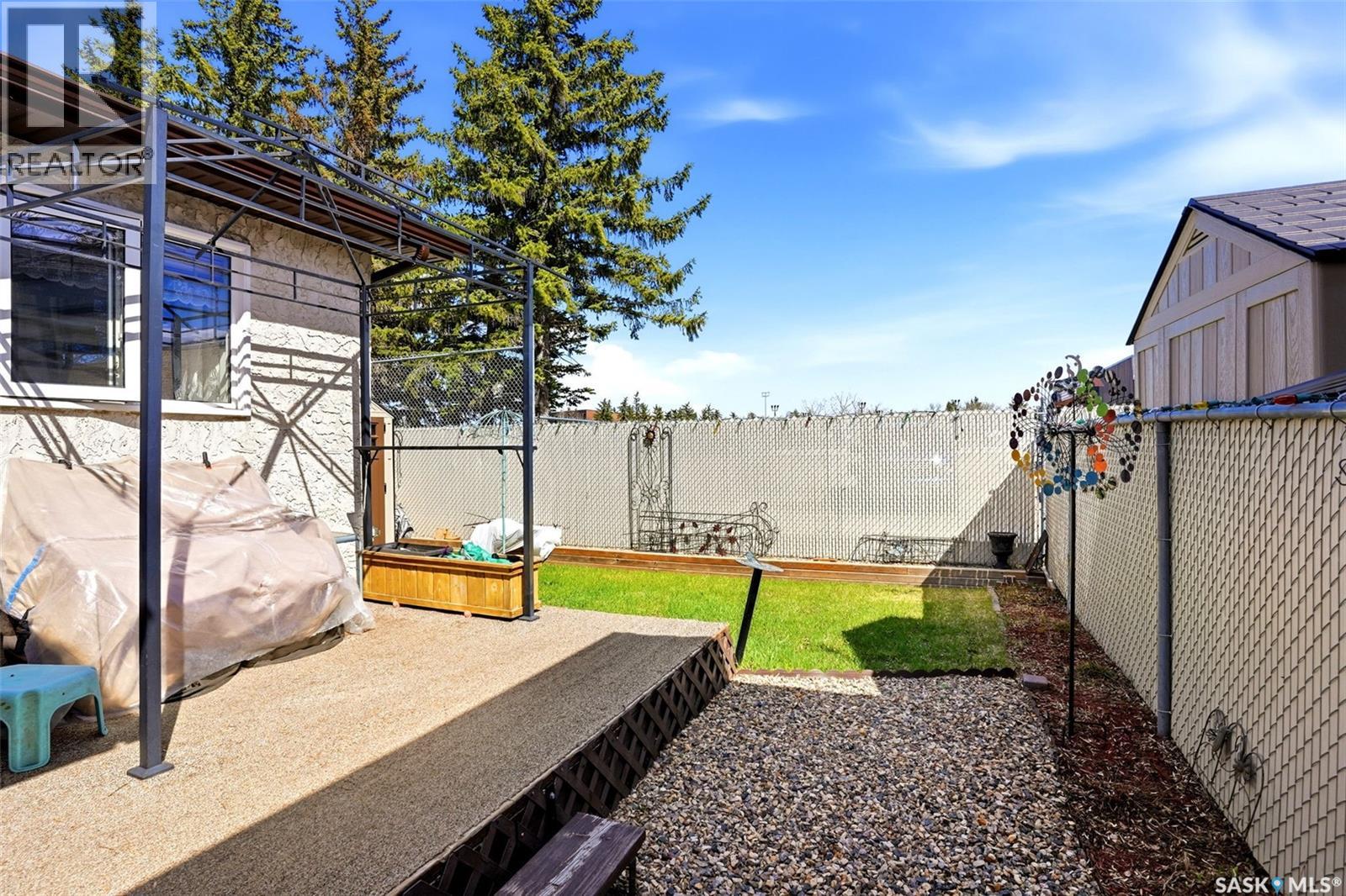 2750 Meadow Lane E, Regina, Saskatchewan  S4V 1L6 - Photo 31 - SK035851