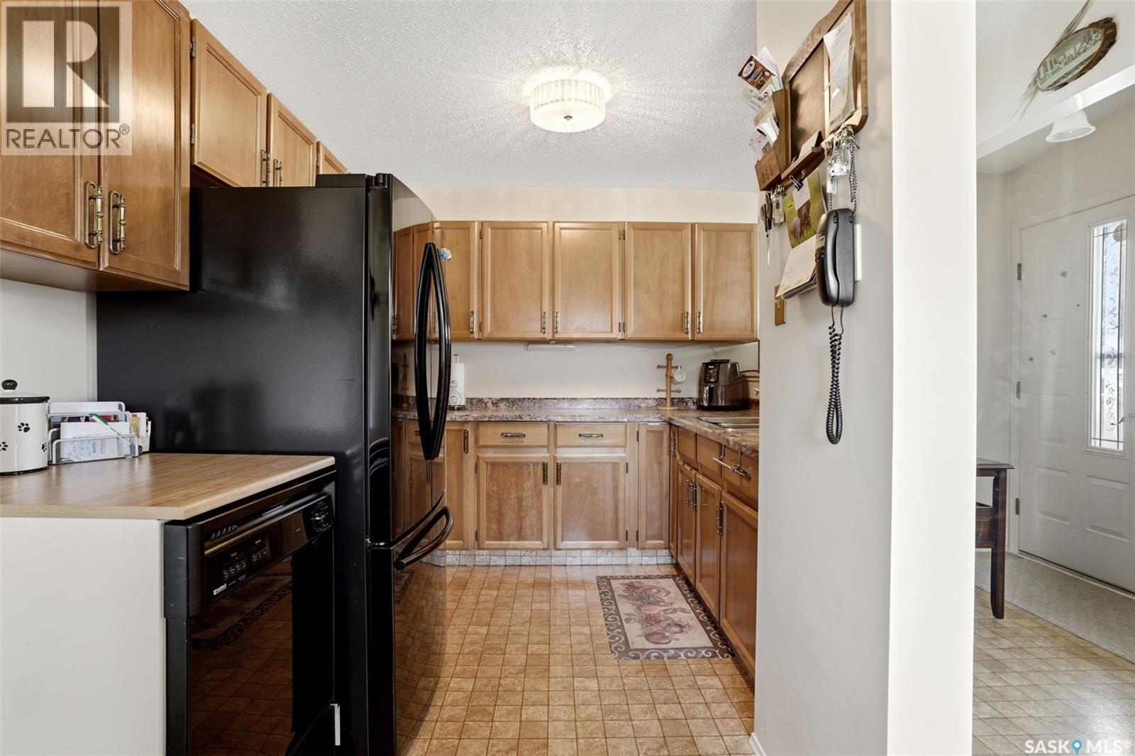 2750 Meadow Lane E, Regina, Saskatchewan  S4V 1L6 - Photo 7 - SK035851