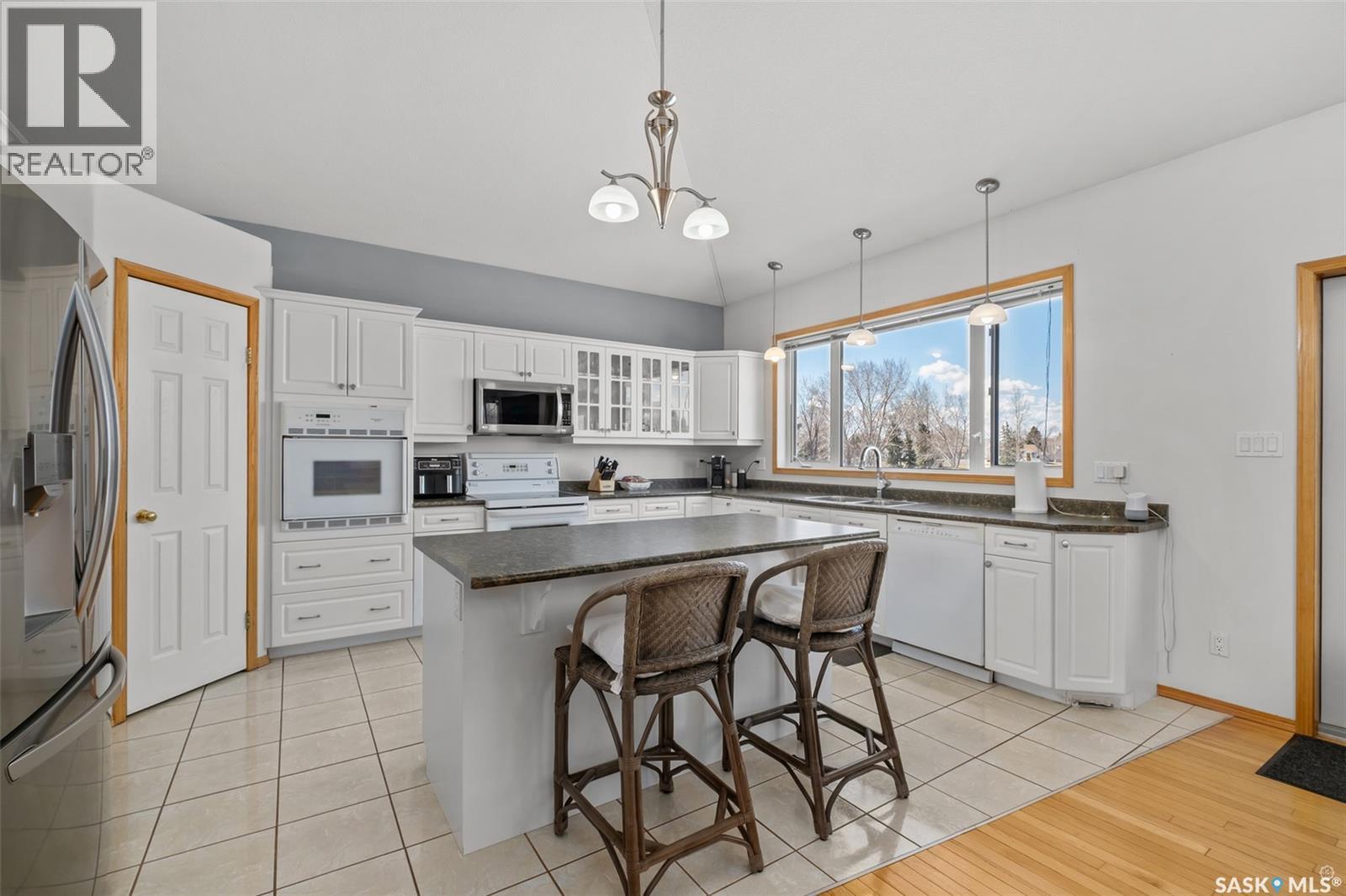 35 Feschuk Place, Prince Albert, Saskatchewan  S6X 1C6 - Photo 3 - SK035736