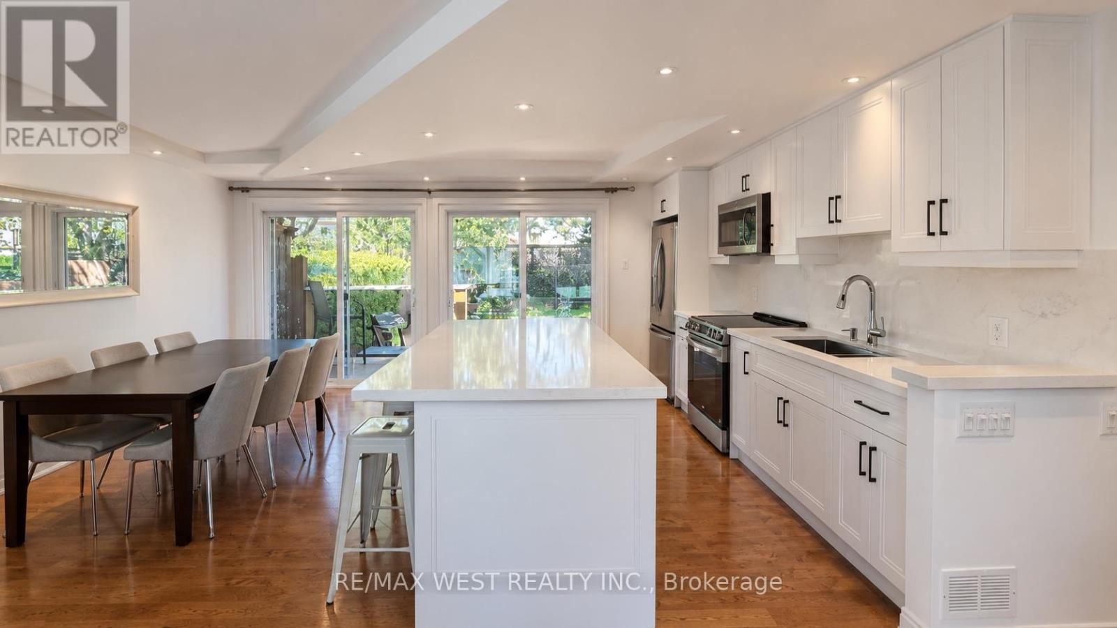 94 White Heather Boulevard, Toronto, Ontario  M1V 1P8 - Photo 4 - E13123196
