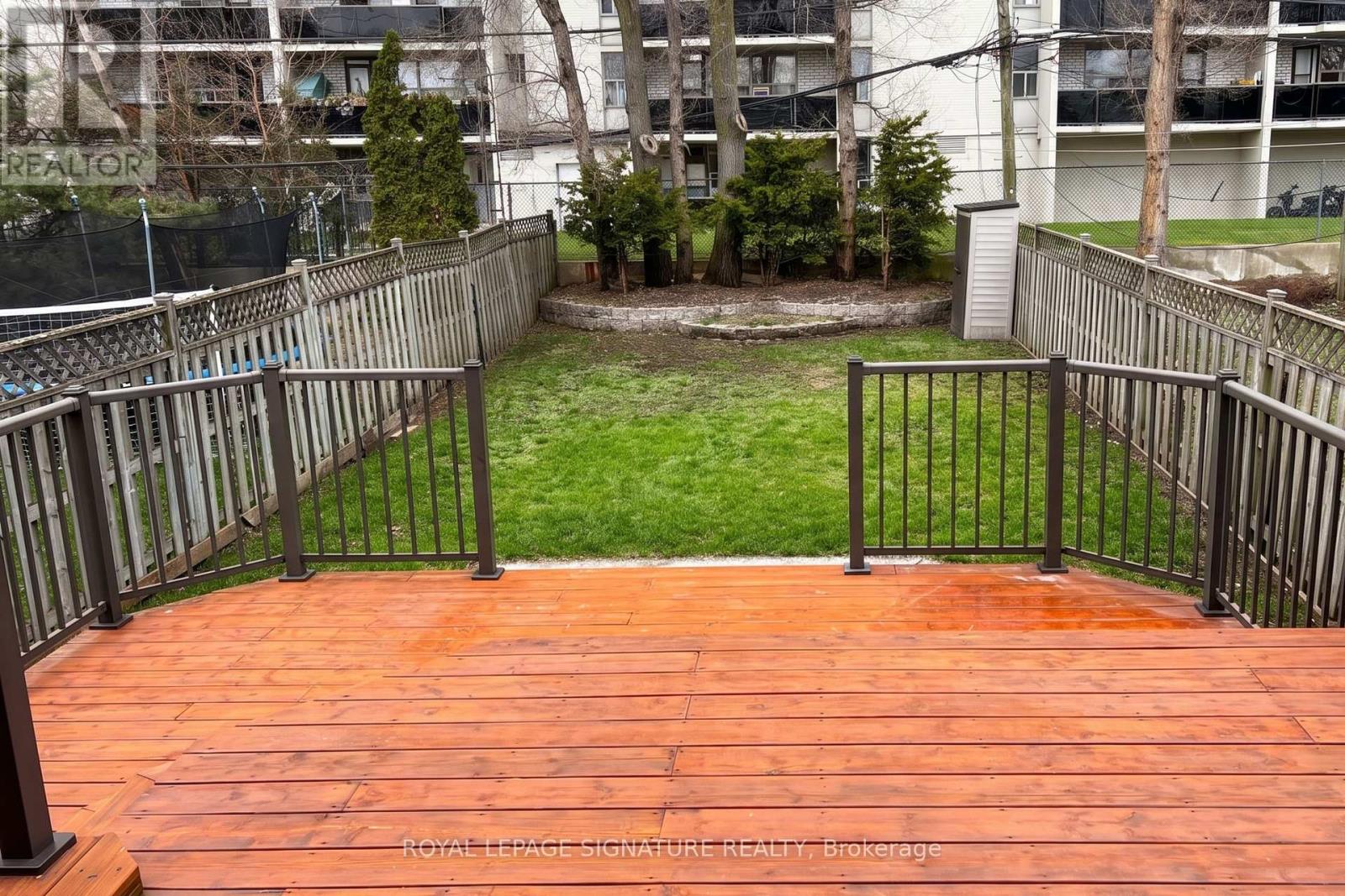 248 Gowan Avenue, Toronto, Ontario  M4J 2K6 - Photo 10 - E13123198