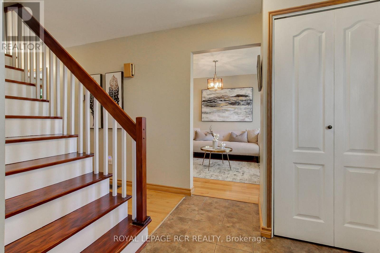 408 Handley Crescent, Newmarket, Ontario L3Y 4T4 - Photo 8 - N13123266