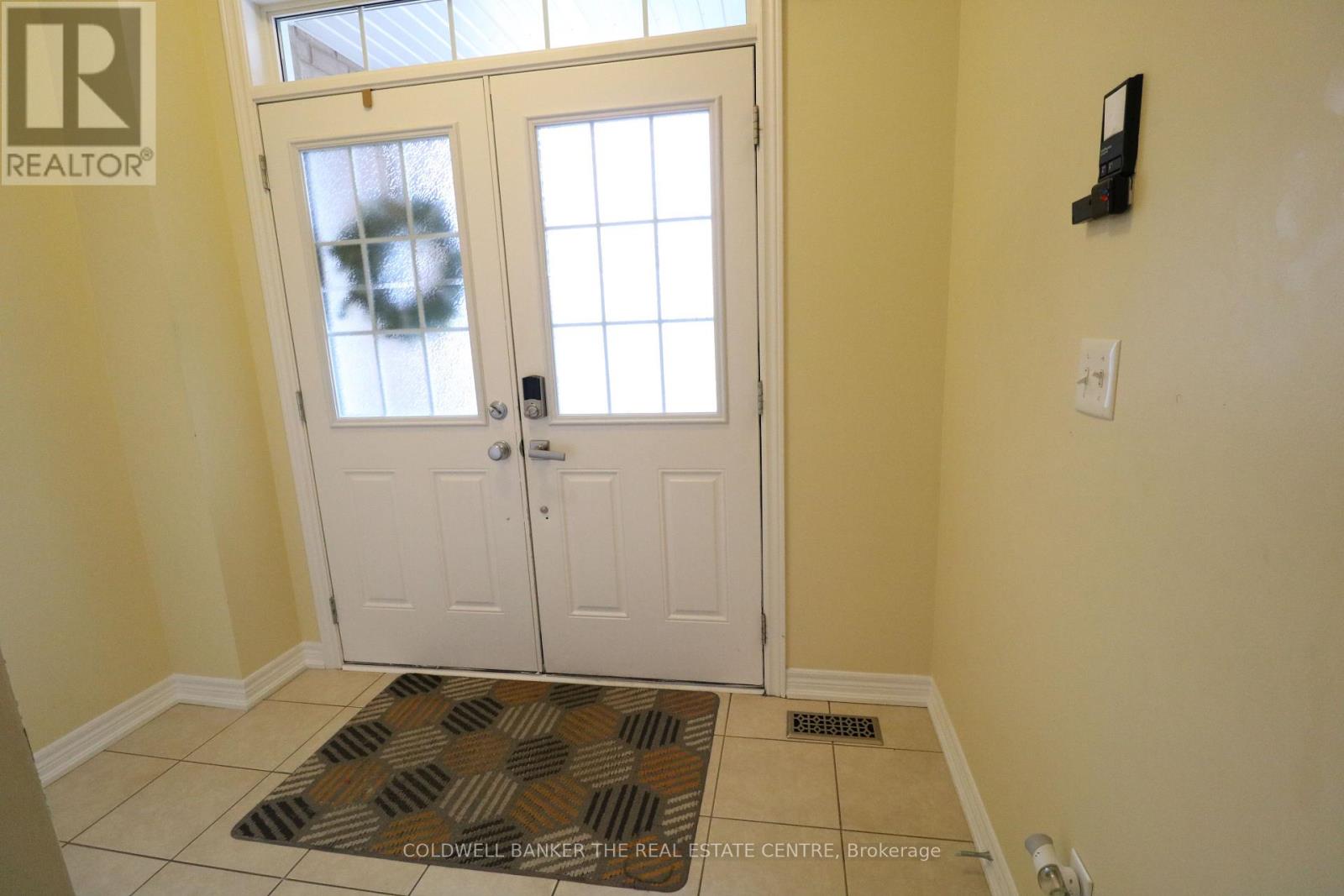116 Mccann Crescent, Bradford West Gwillimbury (Bradford), Ontario  L3Z 0M5 - Photo 3 - N13123338