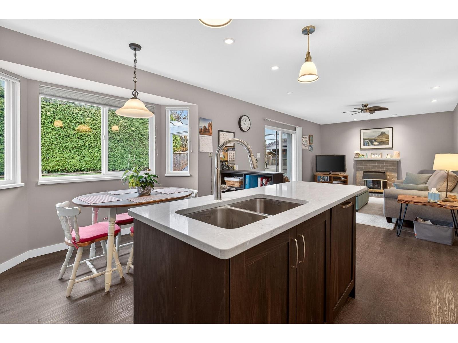 4851 208a Street, Langley, British Columbia  V3A 5X9 - Photo 11 - R3122801