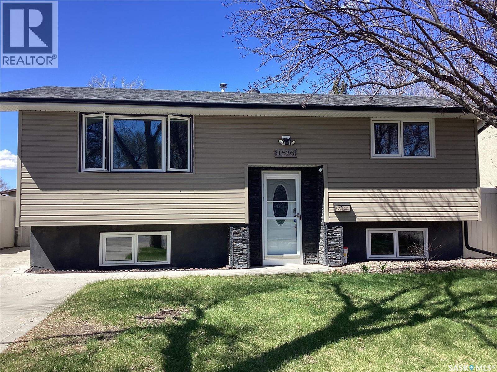 1526 Brown Street, Regina, Saskatchewan  S4N 4R7 - Photo 1 - SK035806