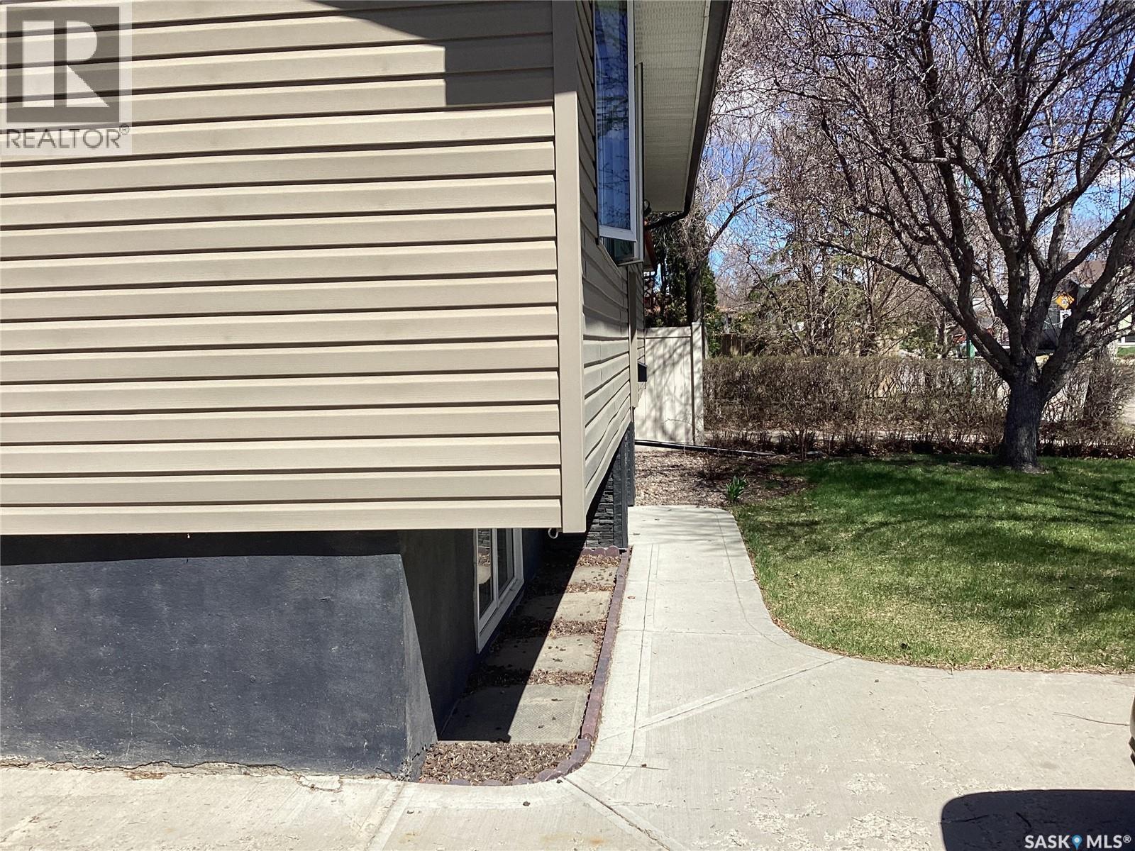 1526 Brown Street, Regina, Saskatchewan  S4N 4R7 - Photo 27 - SK035806