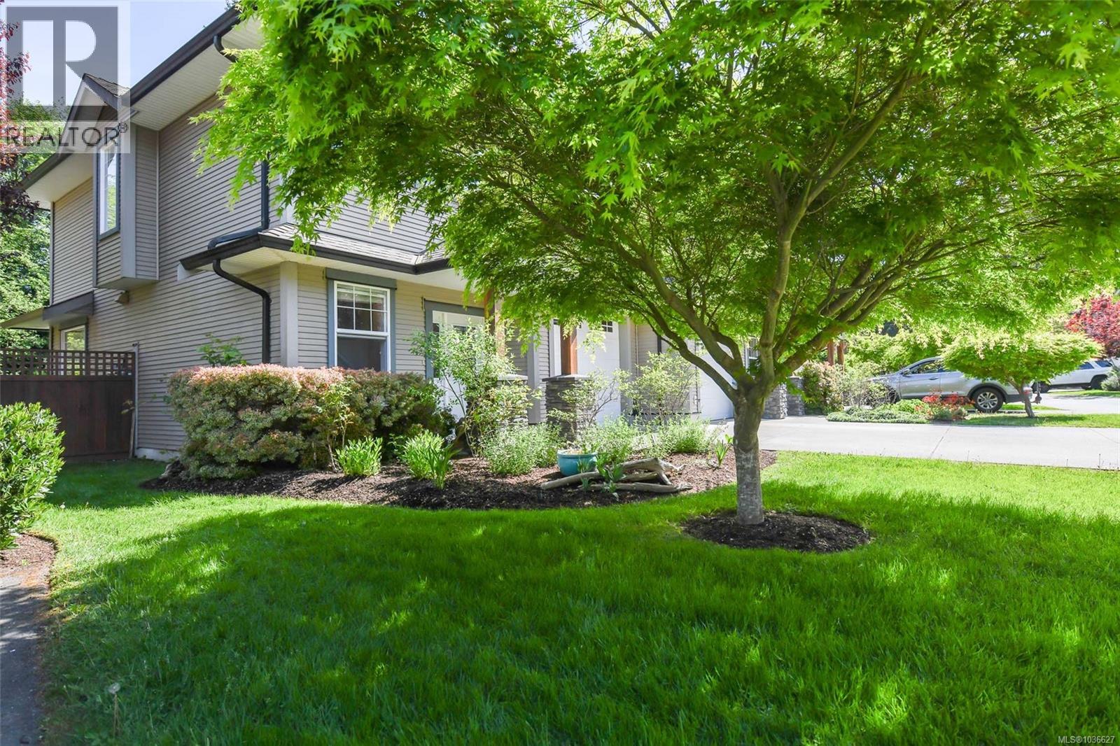 42 2112 Cumberland Rd, Courtenay, British Columbia