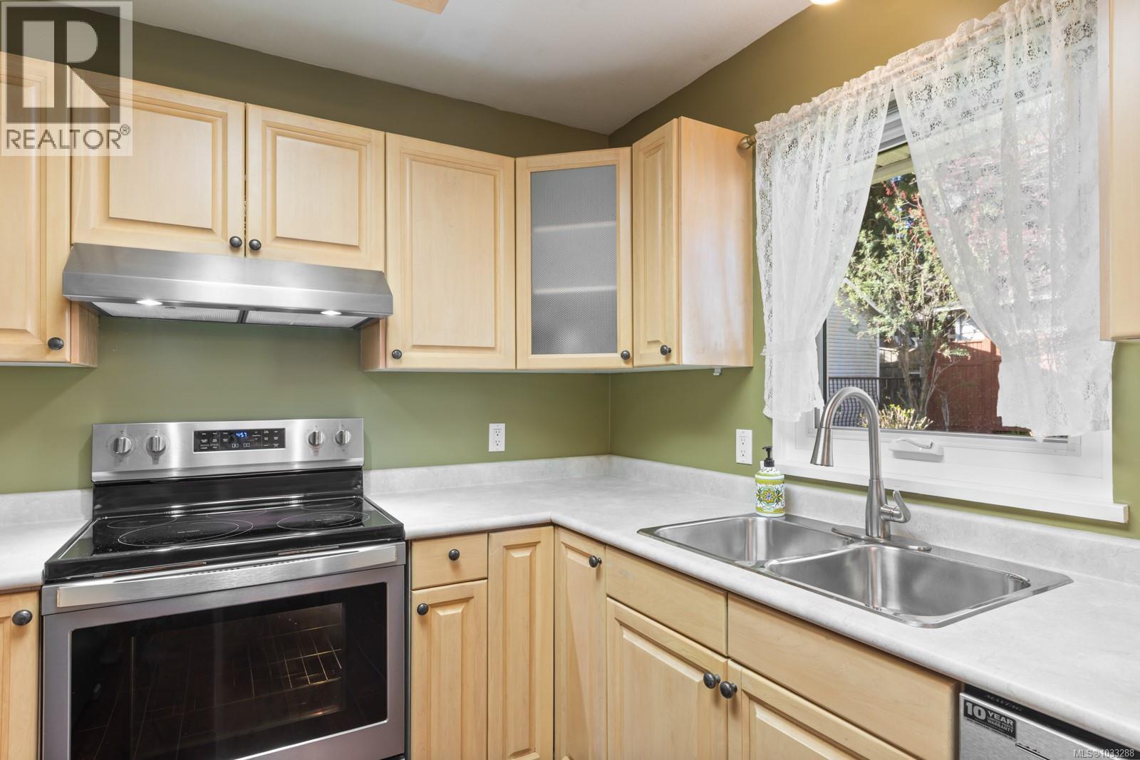 2188 Cardinal Pl, Comox, British Columbia  V9M 3G2 - Photo 20 - 1033288