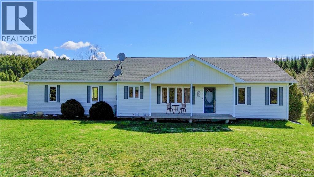 400 West Glassville Road, Glassville, New Brunswick  E7L 1W4 - Photo 1 - NB139285