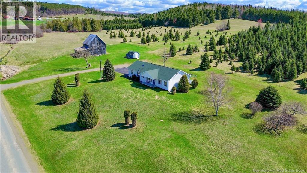 400 West Glassville Road, Glassville, New Brunswick  E7L 1W4 - Photo 3 - NB139285