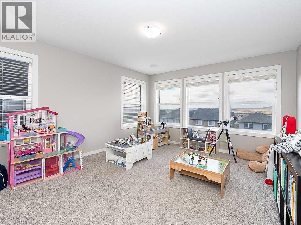 27 Heritage Heights, Cochrane, Alberta  T4C 2R4 - Photo 25 - A2309460