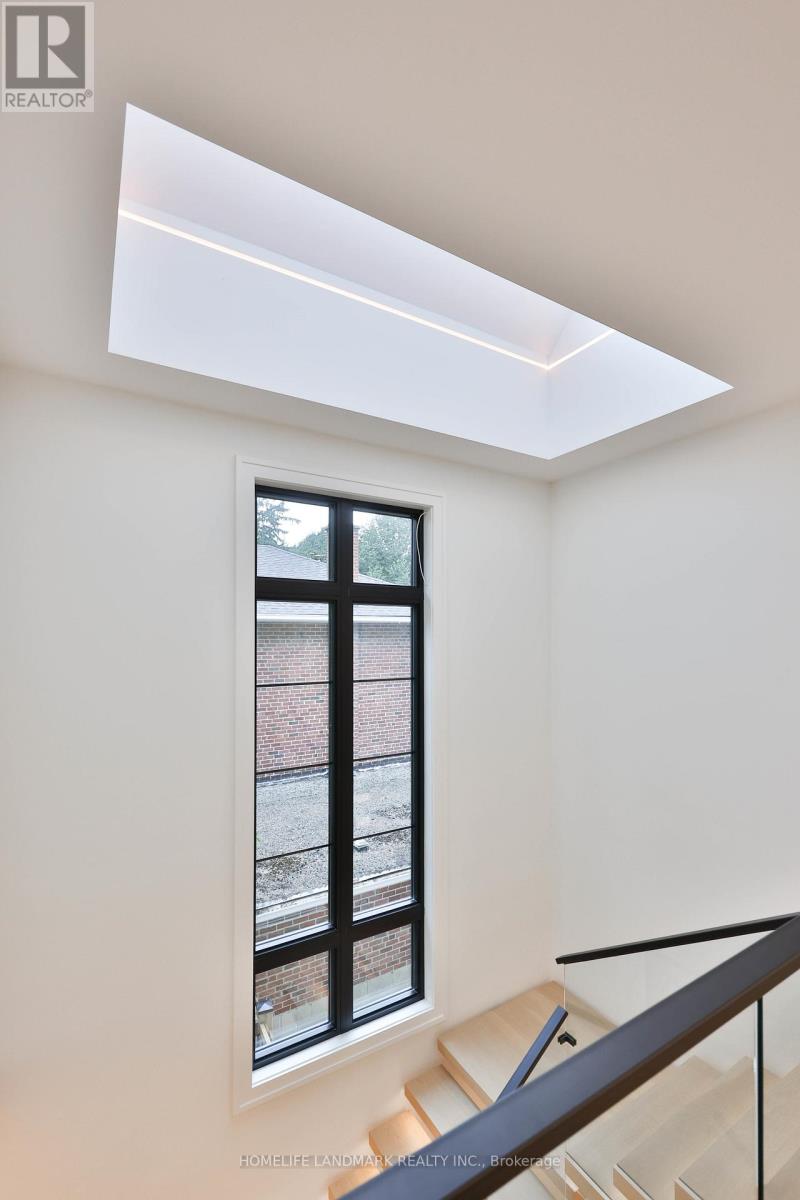 12 Bernice Avenue, Toronto, Ontario  M8Y 1Z6 - Photo 42 - W13123240
