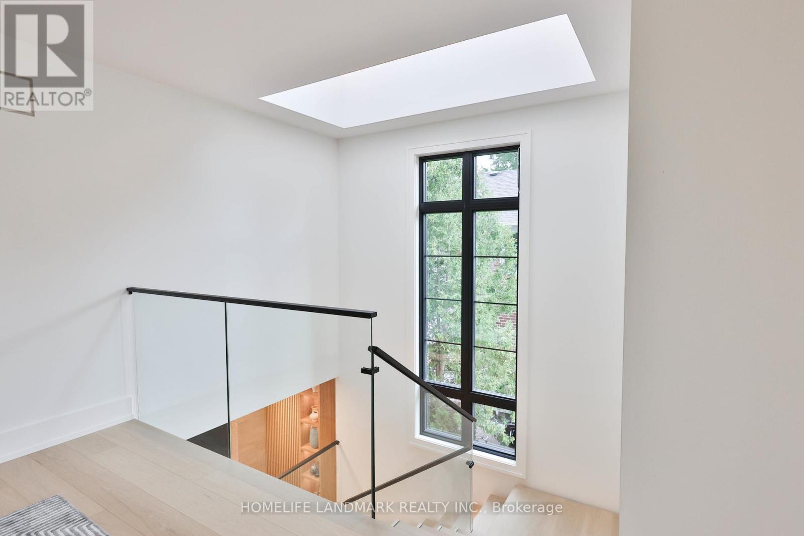 12 Bernice Avenue, Toronto, Ontario  M8Y 1Z6 - Photo 38 - W13123274