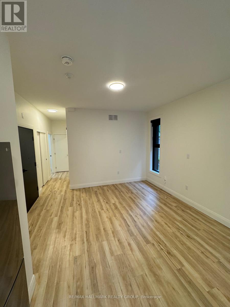 101 - 25 Grant Street, Ottawa, Ontario  K1Y 2W8 - Photo 11 - X12947538