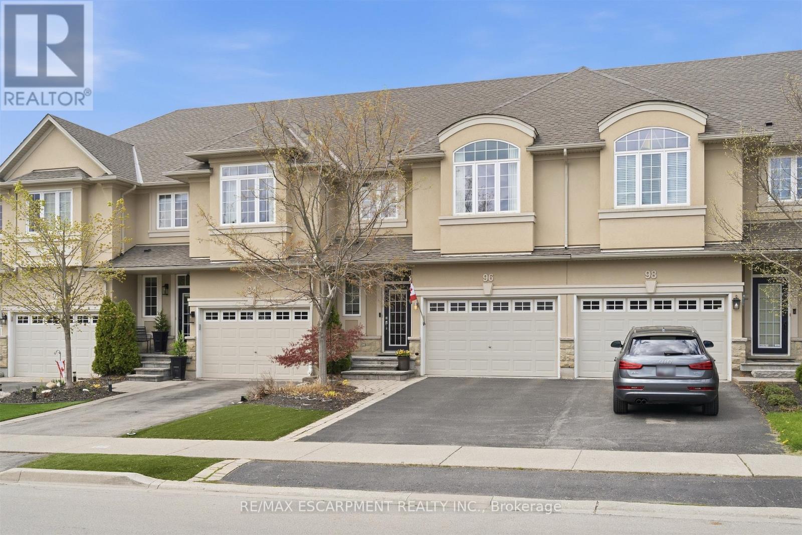 96 NEWCOMBE ROAD, Hamilton, Ontario
