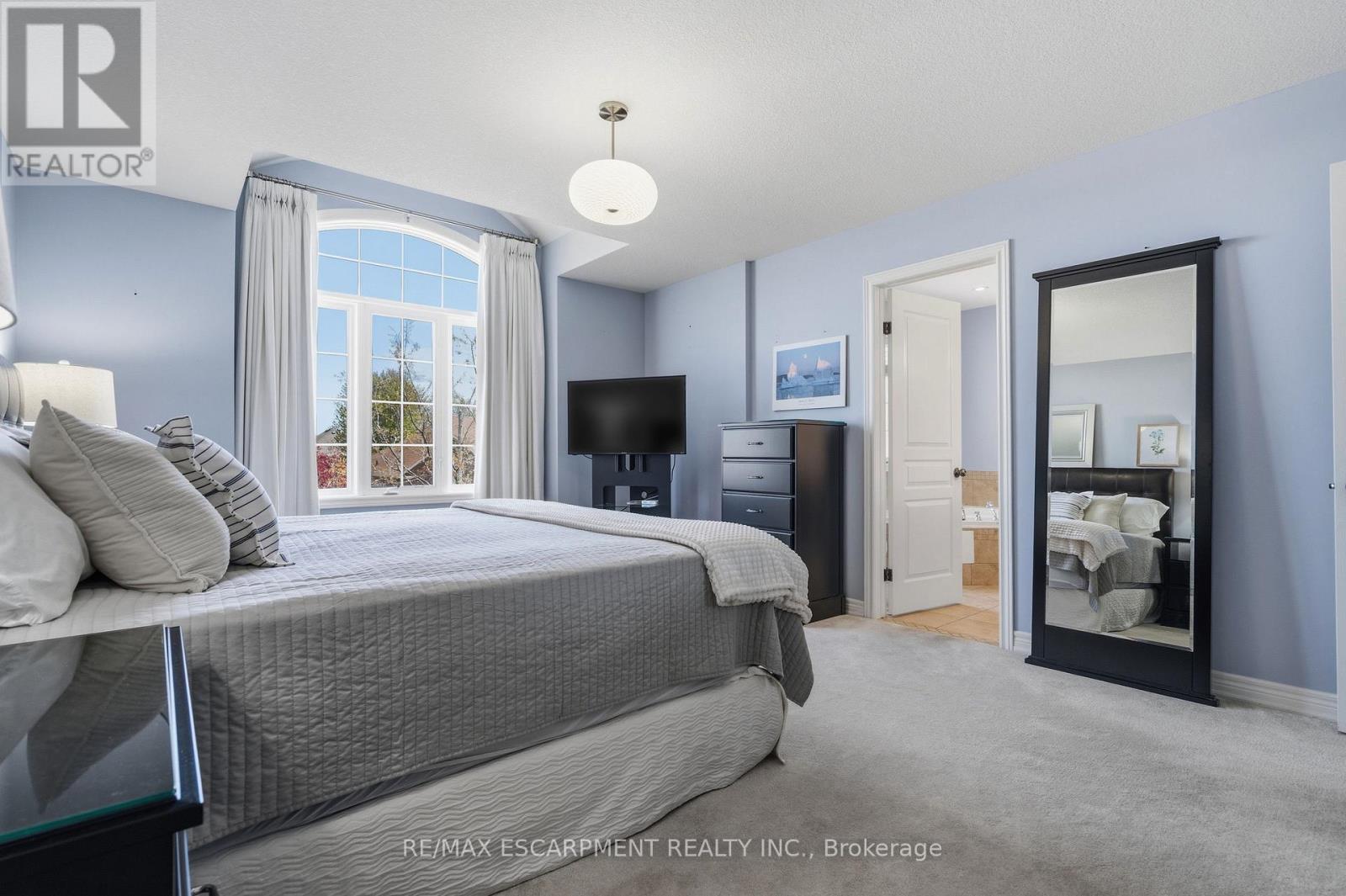 96 Newcombe Road, Hamilton, Ontario  L9H 0A6 - Photo 24 - X13123248