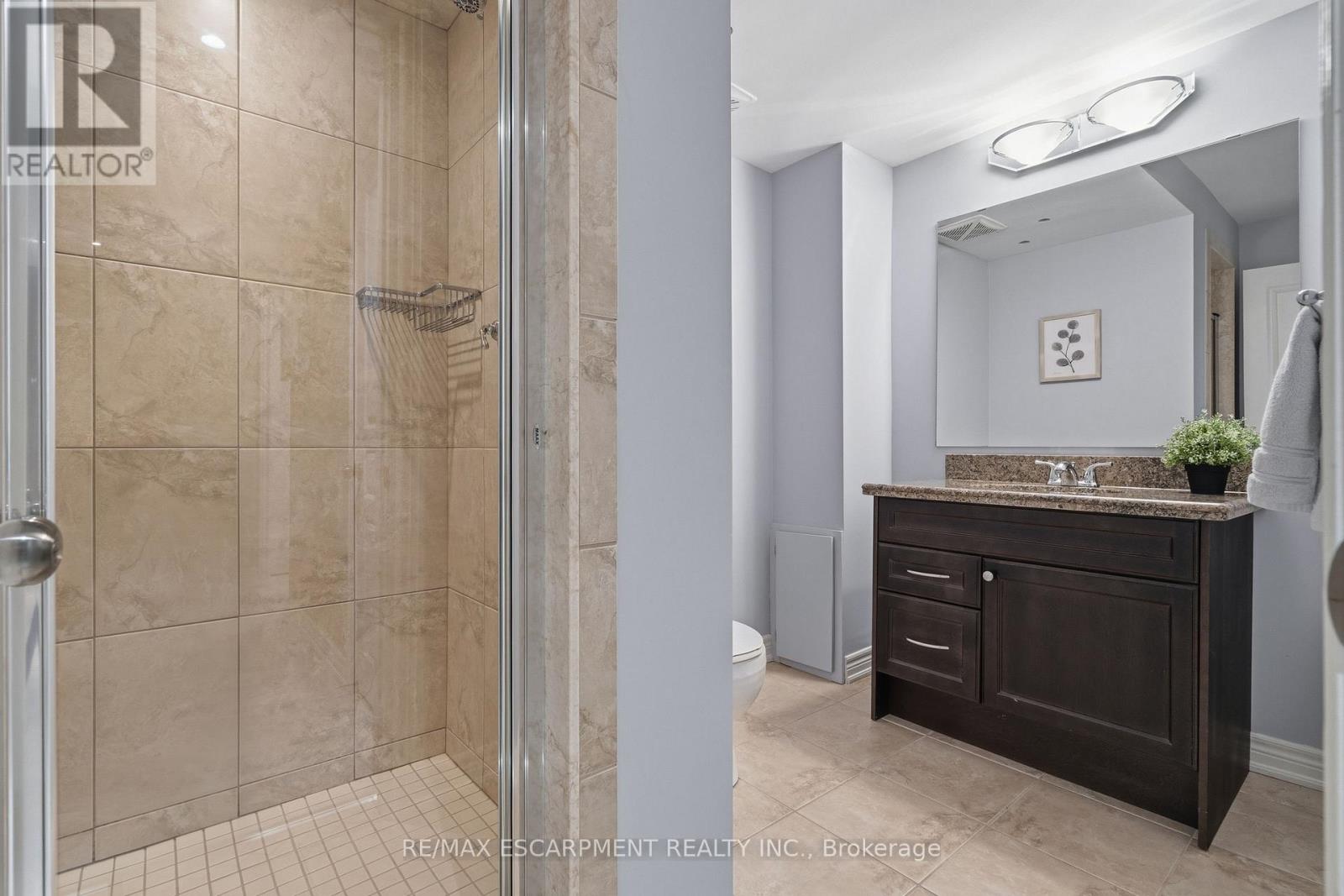 96 Newcombe Road, Hamilton, Ontario  L9H 0A6 - Photo 39 - X13123248