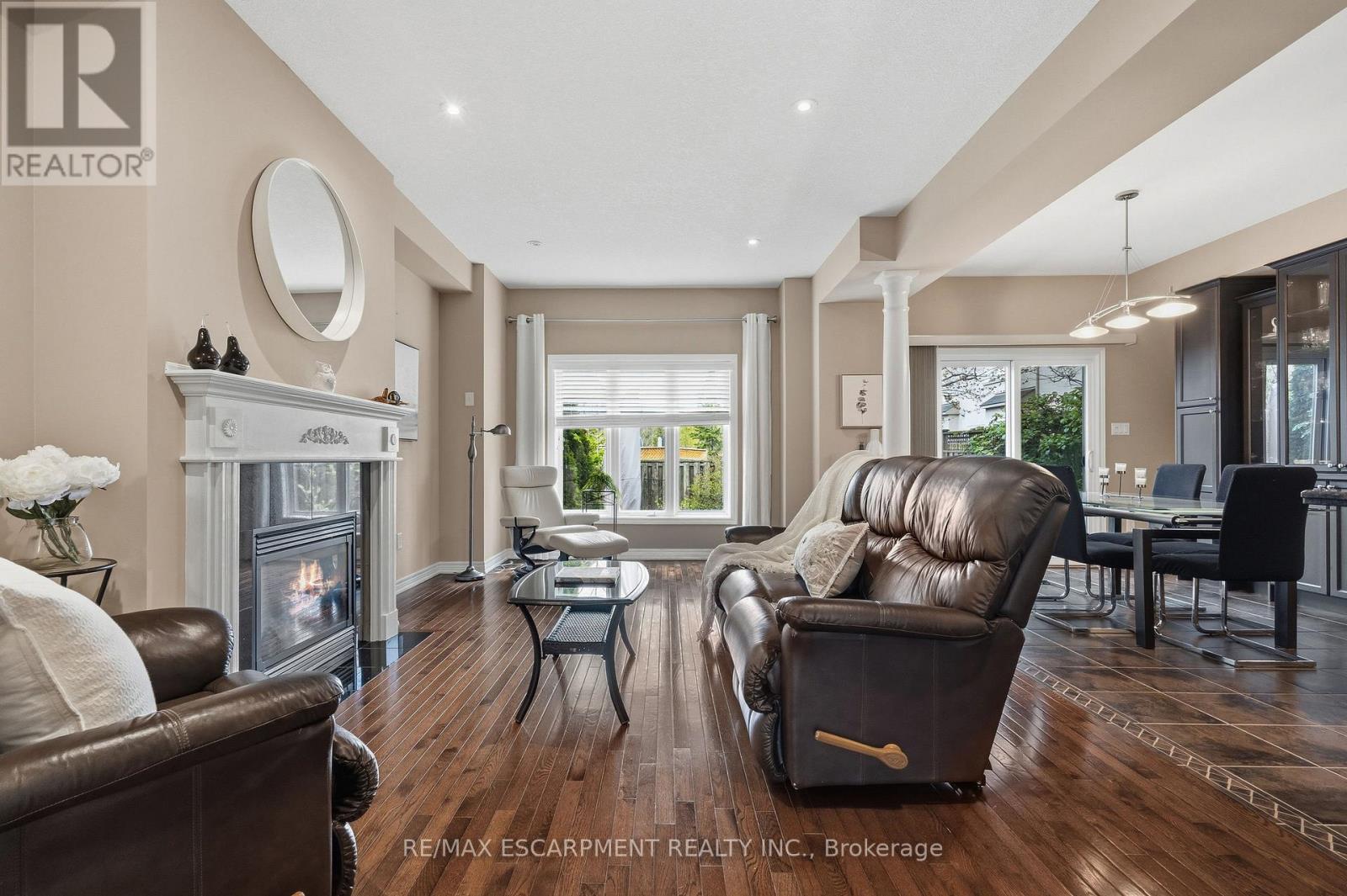 96 Newcombe Road, Hamilton, Ontario  L9H 0A6 - Photo 6 - X13123248