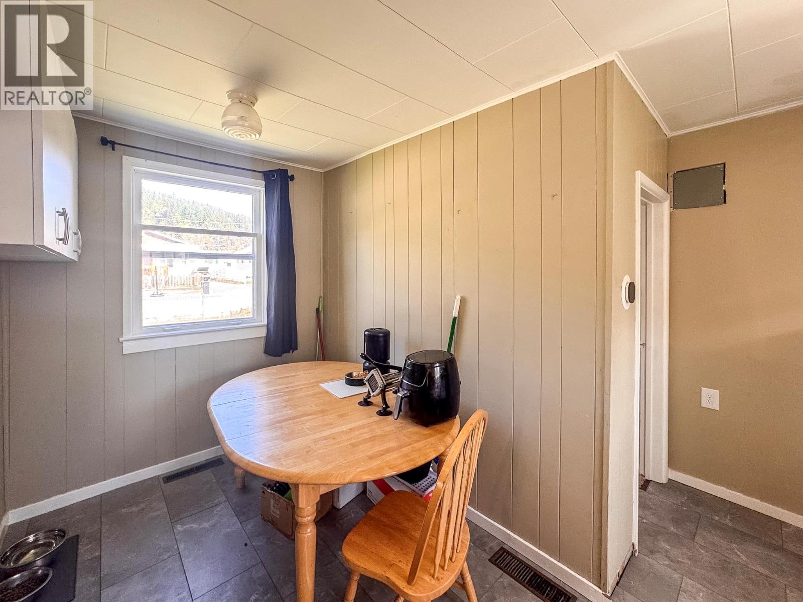 242 Higgins Street, Kimberley, British Columbia V1A 1K8 - Photo 11 - 10387217