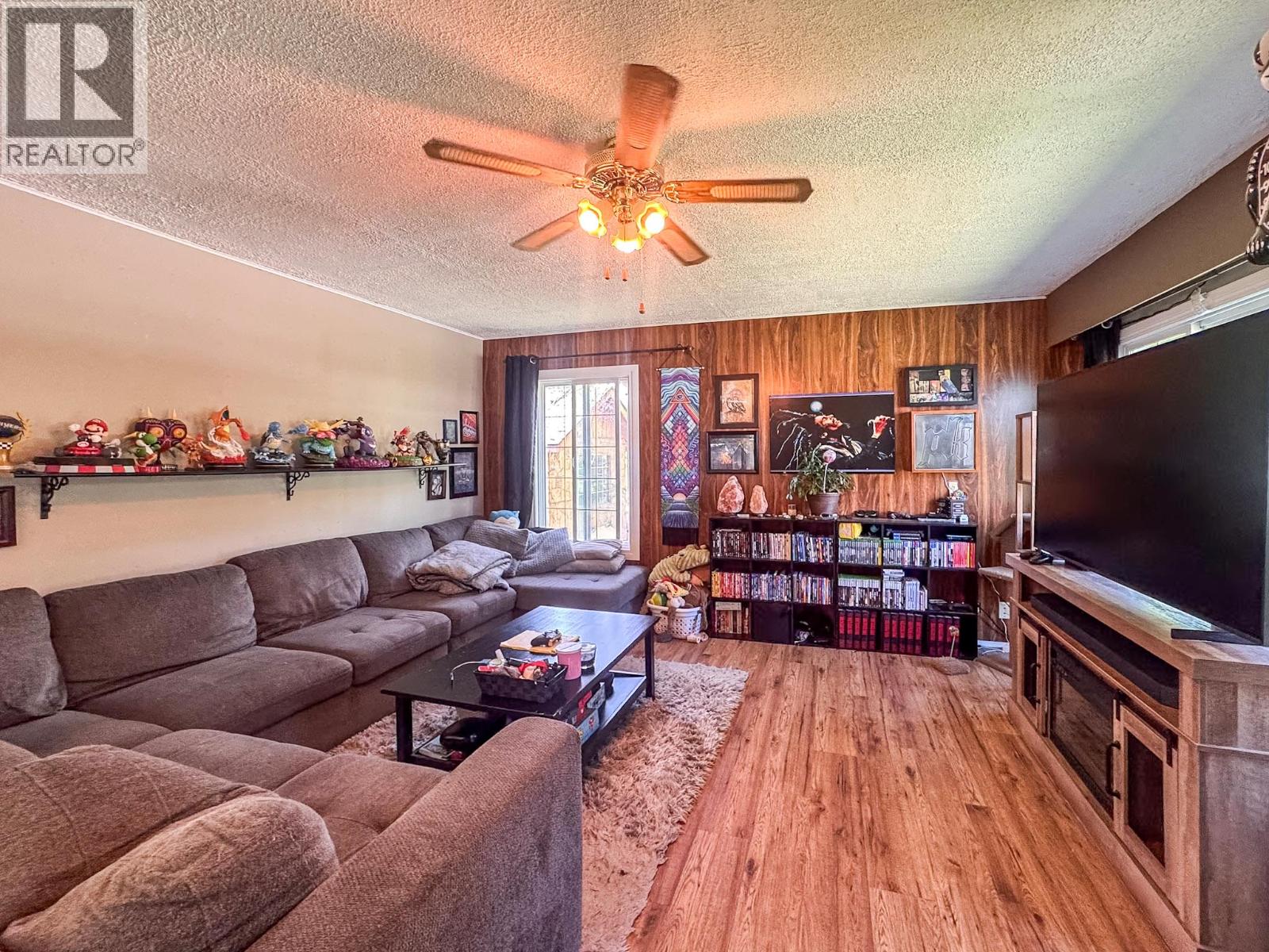 242 Higgins Street, Kimberley, British Columbia V1A 1K8 - Photo 6 - 10387217