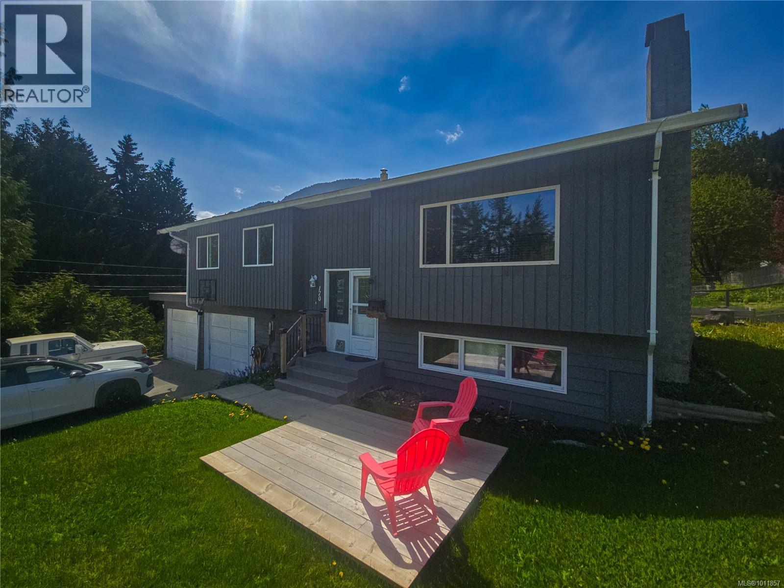 170 Seaview St, Sayward, British Columbia