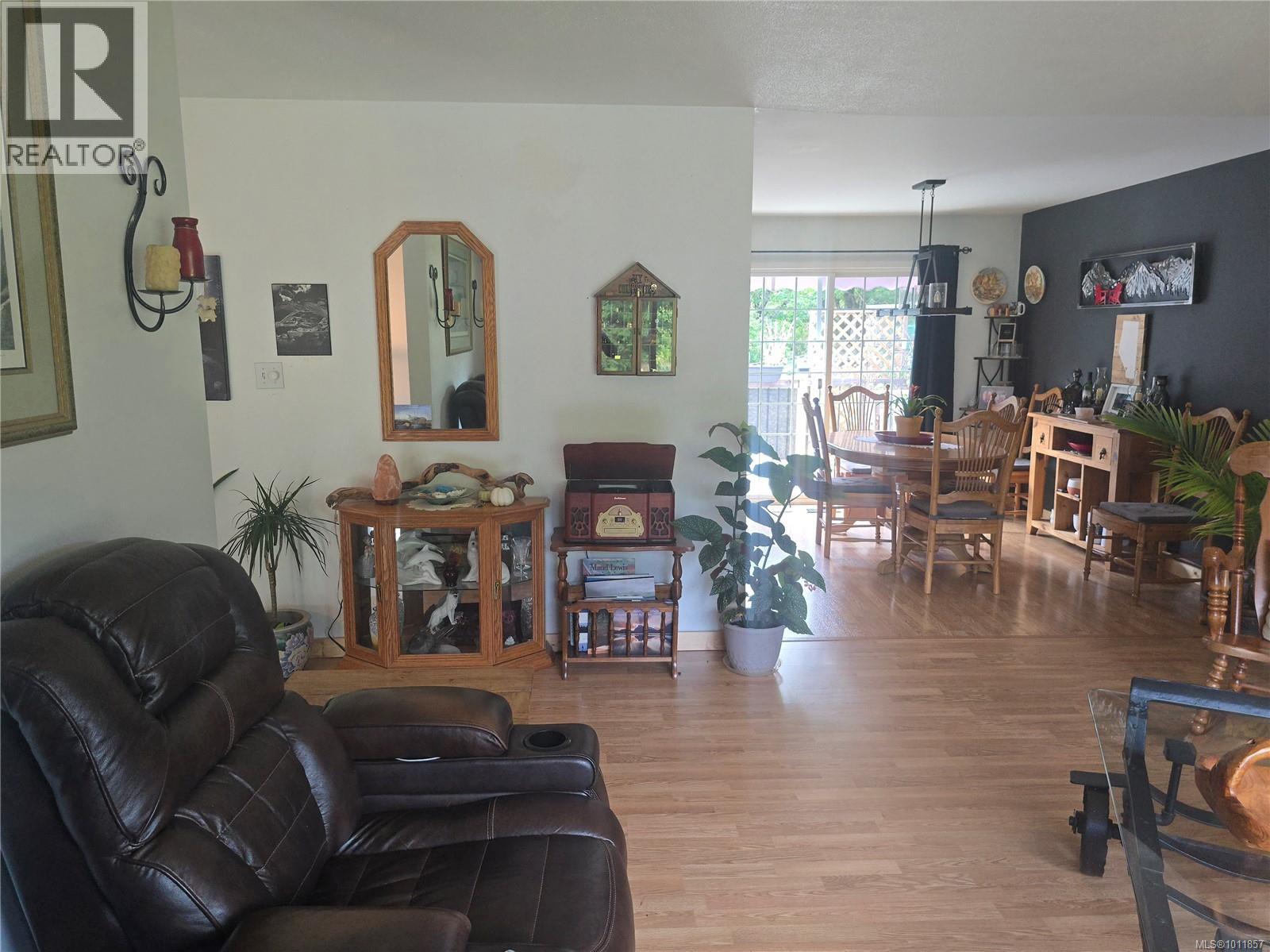 170 Seaview St, Sayward, British Columbia  V0P 1R0 - Photo 19 - 1011857