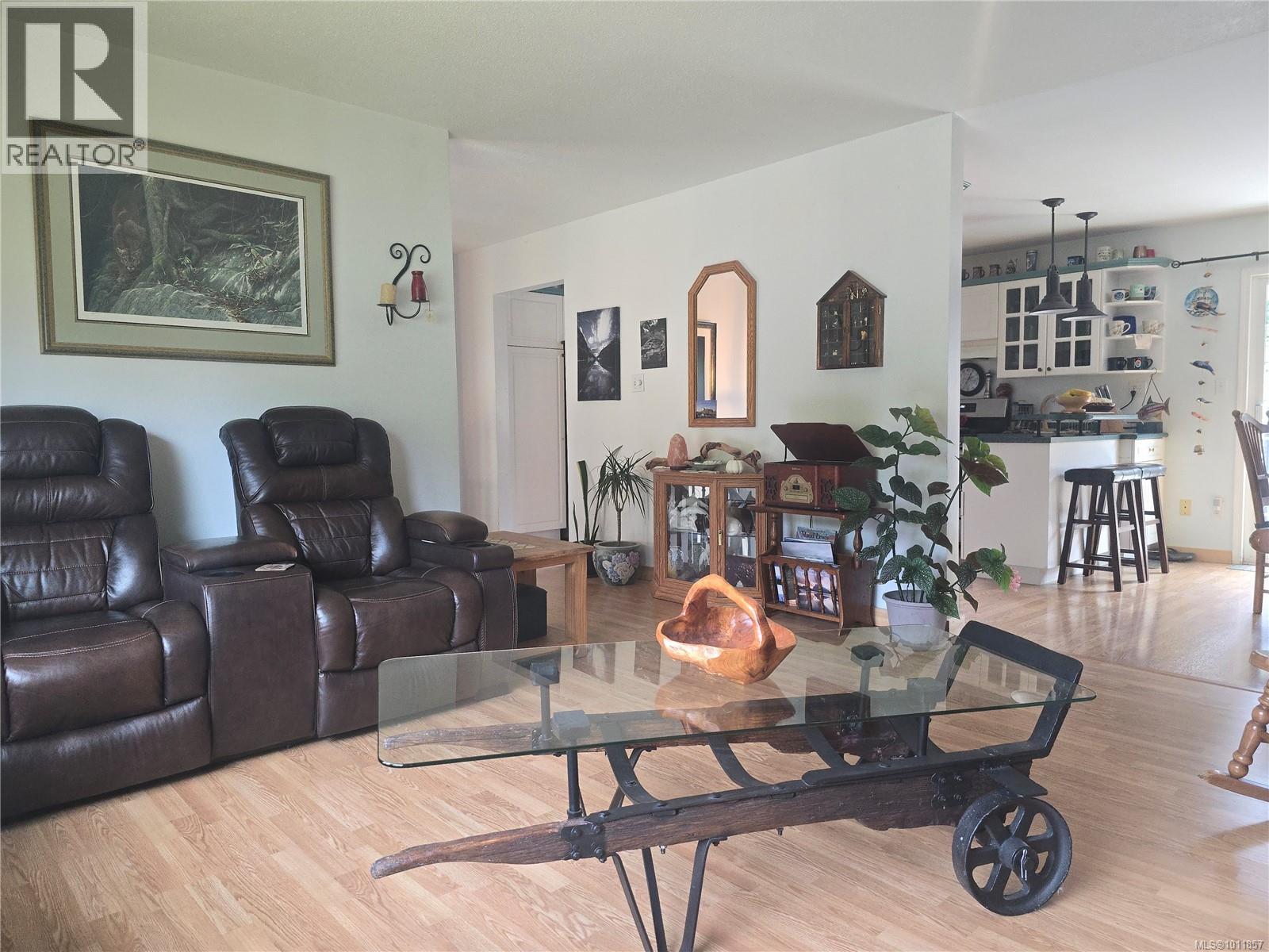 170 Seaview St, Sayward, British Columbia  V0P 1R0 - Photo 18 - 1011857