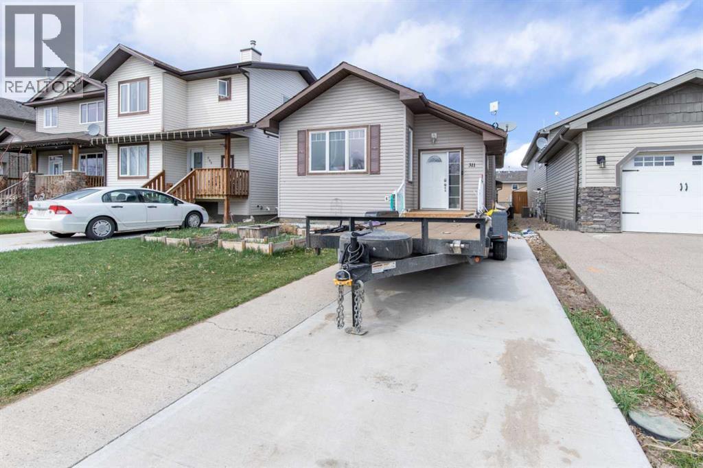 311 Barons Street, Nobleford, Alberta  T0L 1S0 - Photo 3 - A2310948