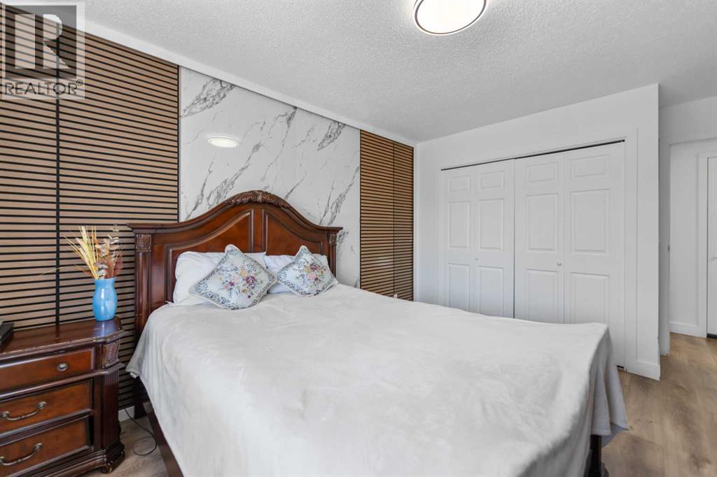 40 Pinecliff Close Ne, Calgary, Alberta  T1Y 4N5 - Photo 1 - A2300841