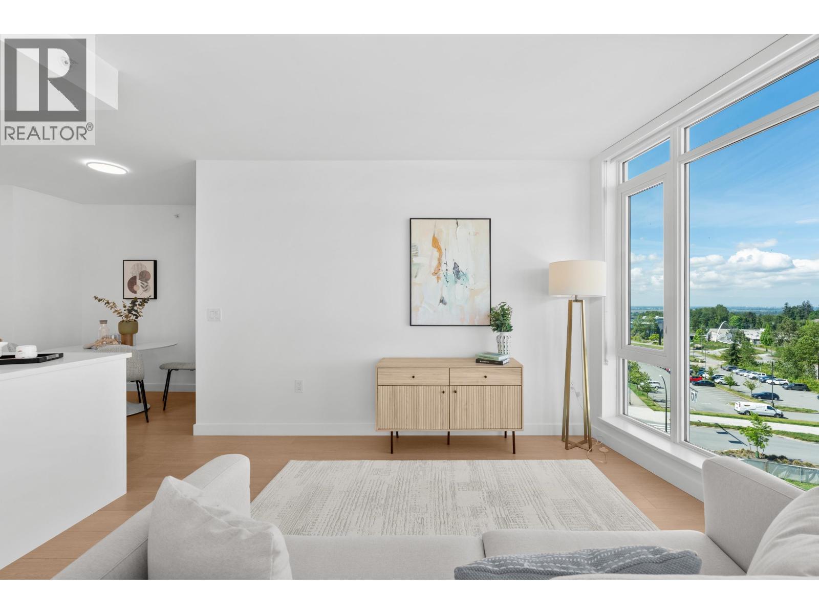 602 7683 Park Crescent, Burnaby, British Columbia  V3N 0J4 - Photo 3 - R3123180