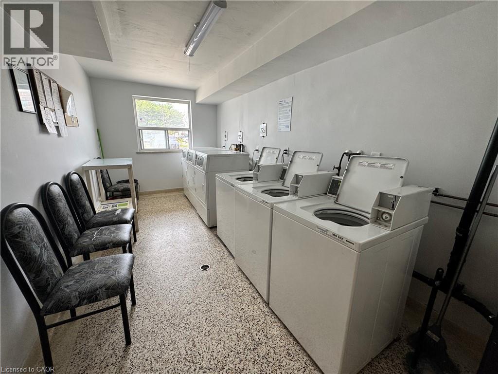 105 Tia Drive Unit# 105, Hamilton, Ontario  L8H 2N8 - Photo 3 - 40829390